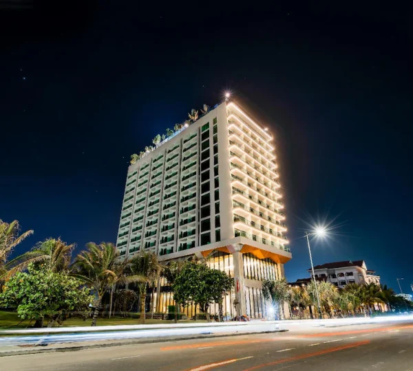 Sala Grand TuyHoa Hotel